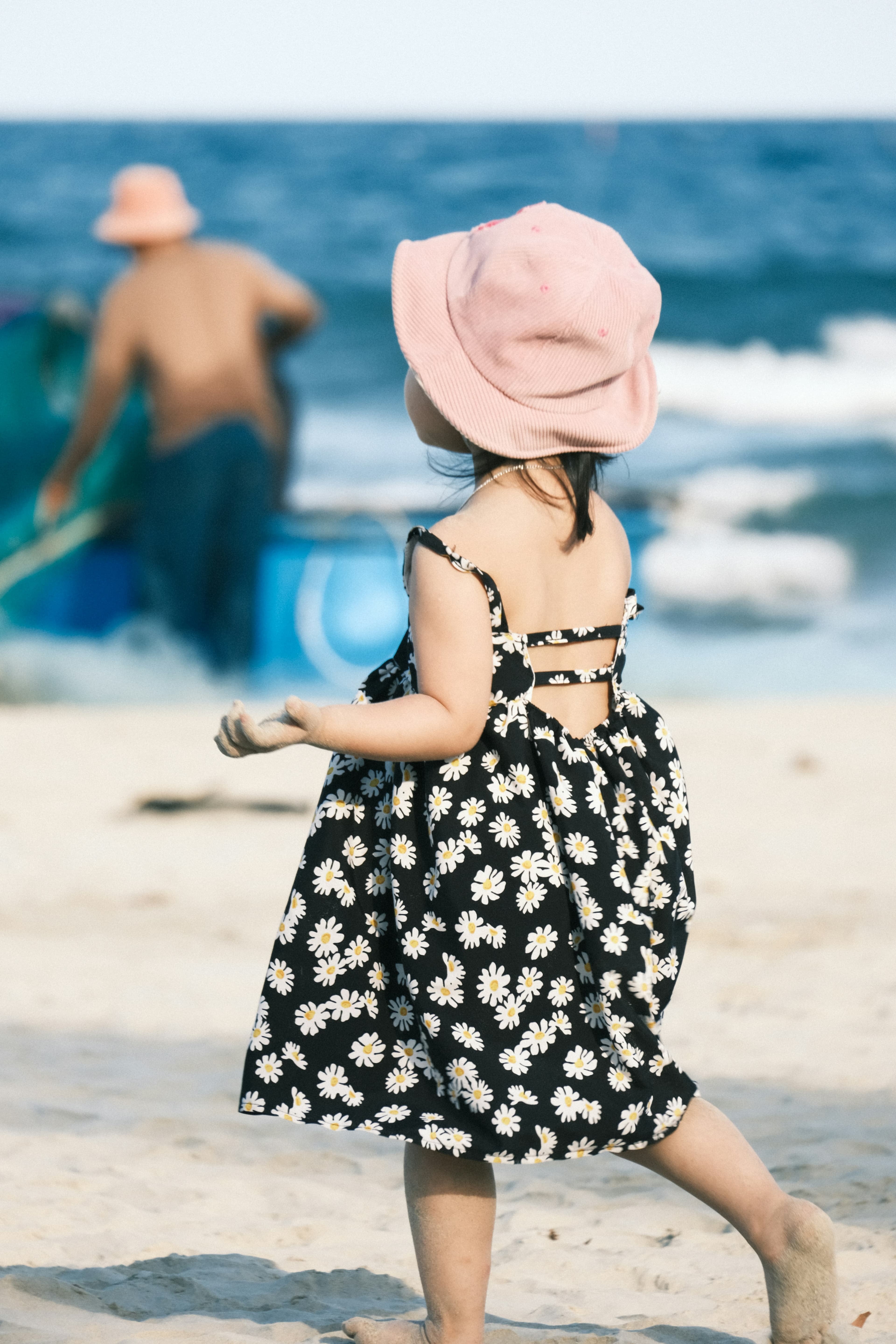Hats, Sunscreen, or Shade? What Actually Protects Kids Most from UV Rays